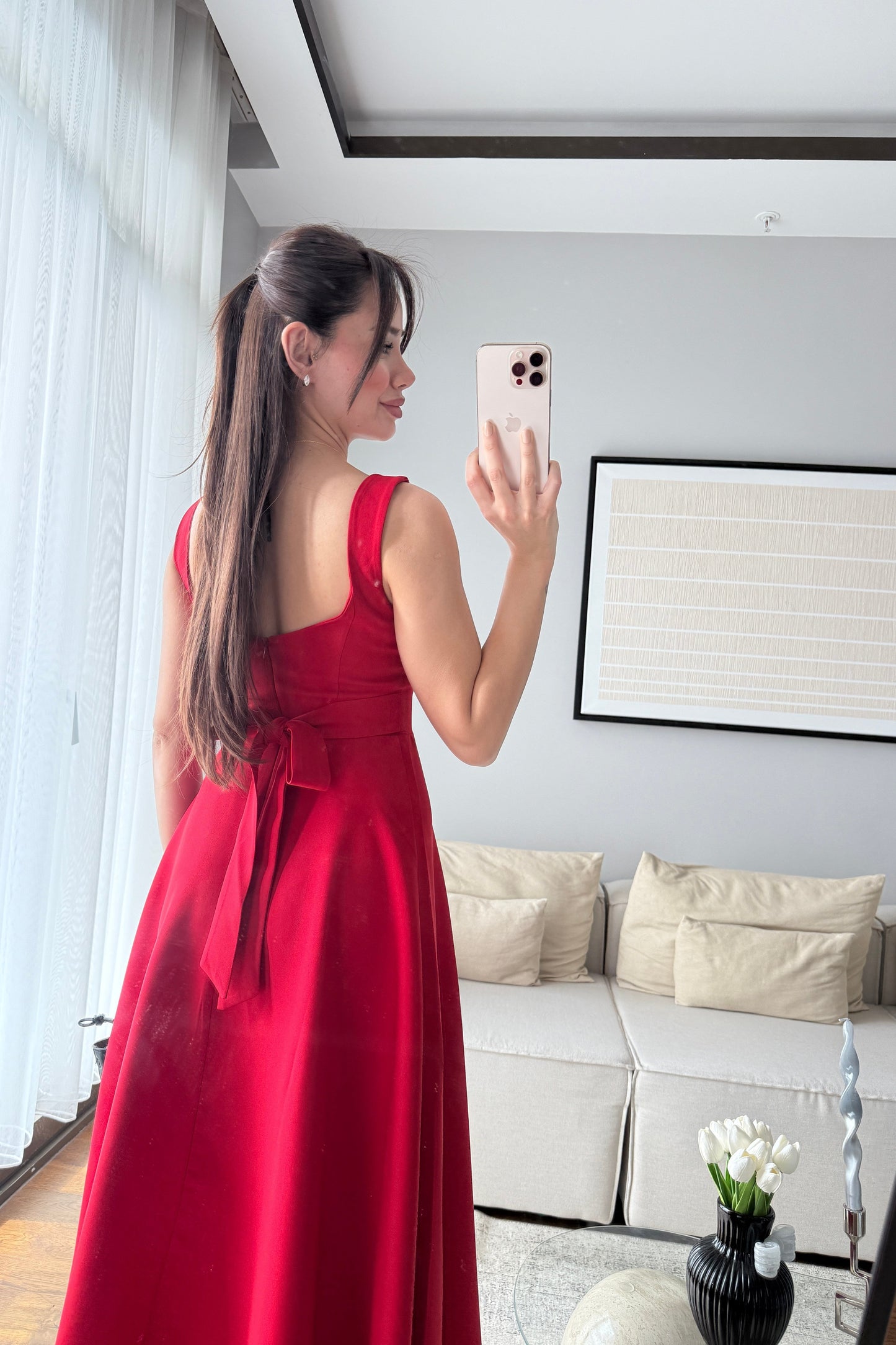 ARKADAN BAĞLAMALI VOLANLI ELBİSE-KIRMIZI