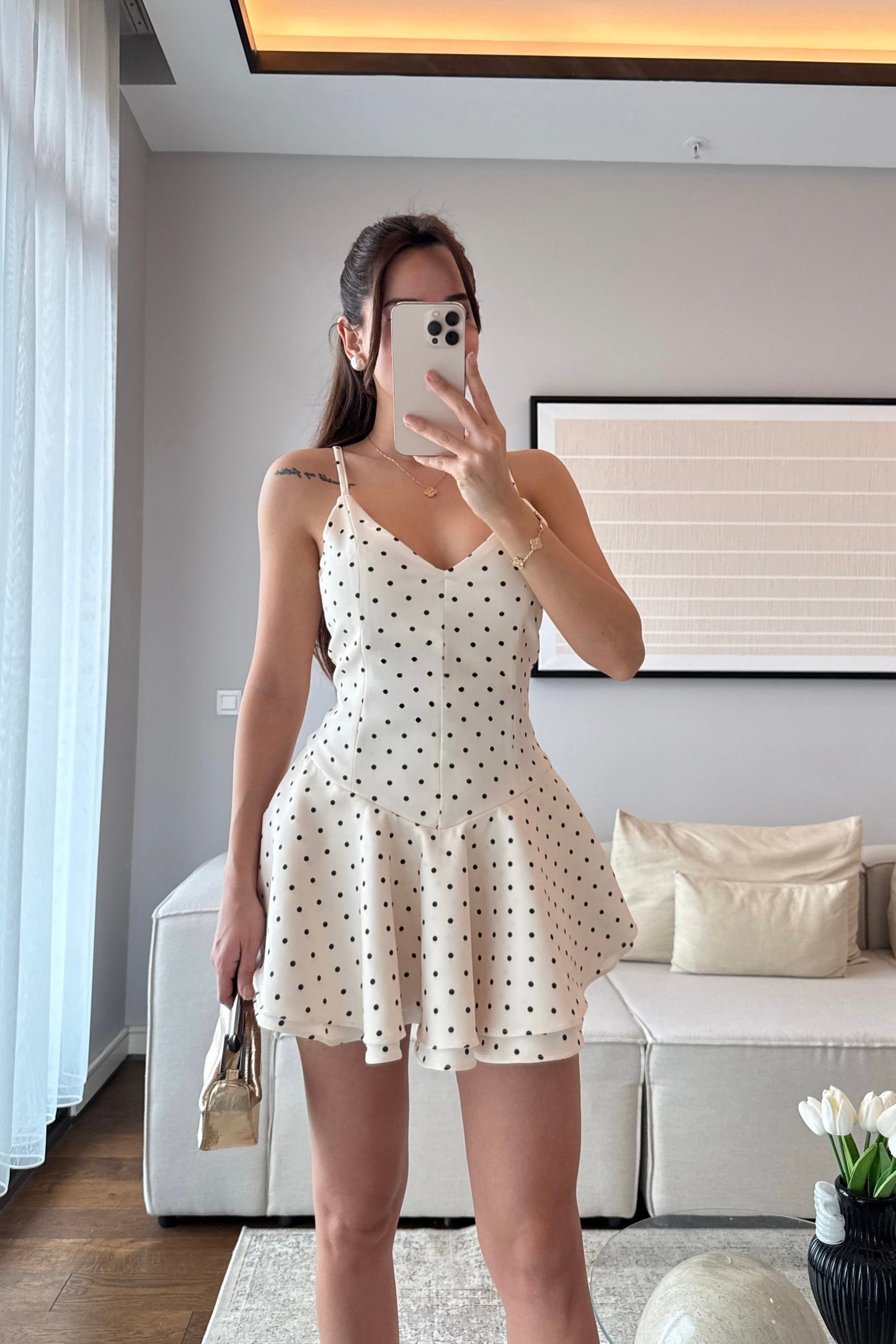 PUANTİYE DESENLİ KISA TULUM ELBİSE