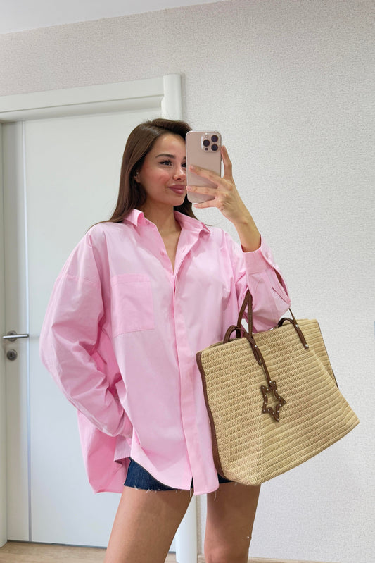 ARKA DETAYI PİLİSELİ TASARIM GÖMLEK PEMBE