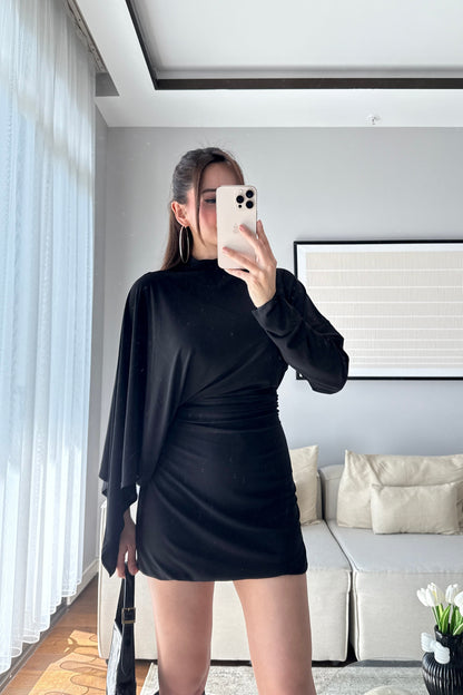 ASİMETRİK KESİM DRAPELİ ELBİSE-SİYAH