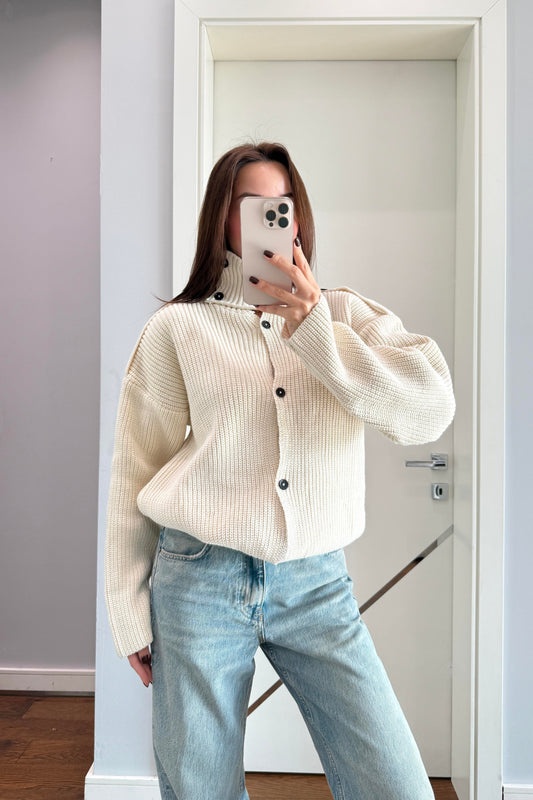 DİK YAKA MUADİL TRİKO HIRKA-TAŞ