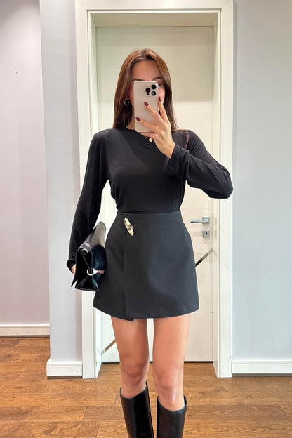 GOLD AKSESUARLI SİYAH ŞORT ETEK