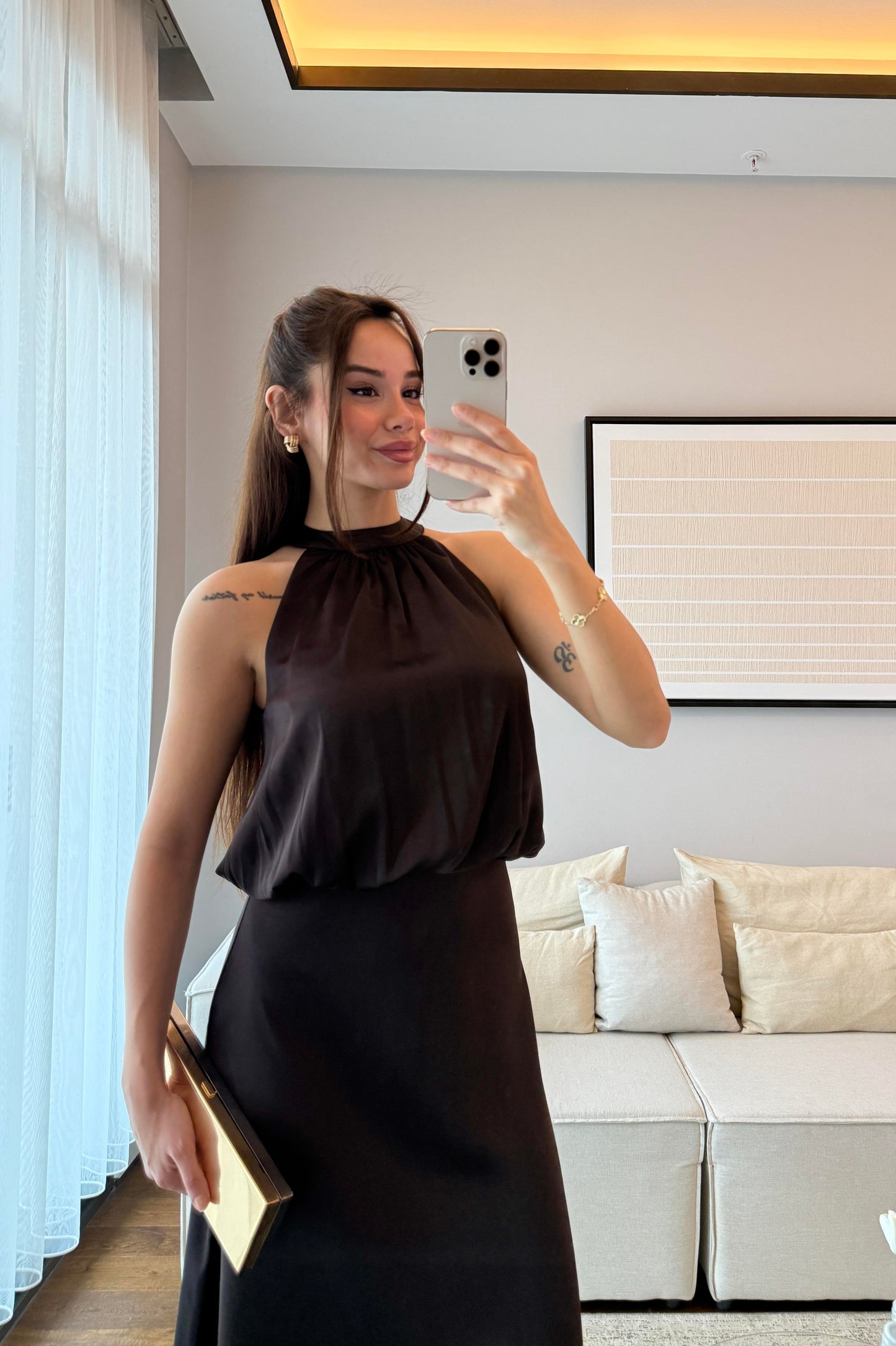 HALTER YAKA DÖKÜMLÜ ELBİSE-ACI KAHVE