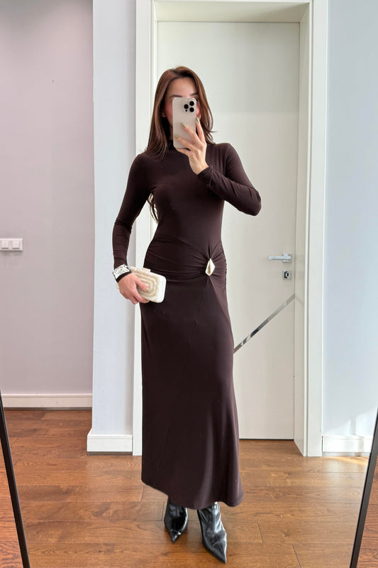 MUADİL TOKA DETAYLI ELBİSE-ACI KAHVE