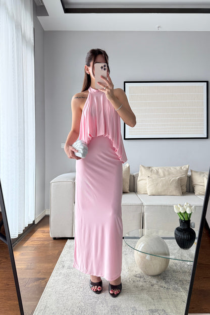 SIRT DEKOLTELİ HALTER YAKA TASARIM ELBİSE-PEMBE