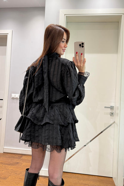 VATKALI DANTEL DETAYLI BAĞLAMALI ELBİSE-SİYAH