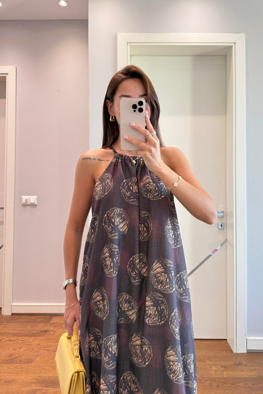 YANLARI YIRTMAÇ DETAYLI MUADİL ELBİSE